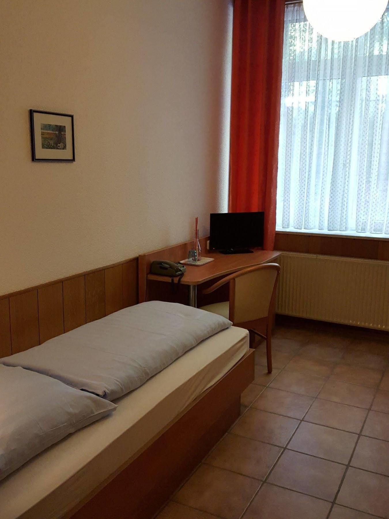 Waldhotel Zur Holzmuhle Eldagsen Dış mekan fotoğraf